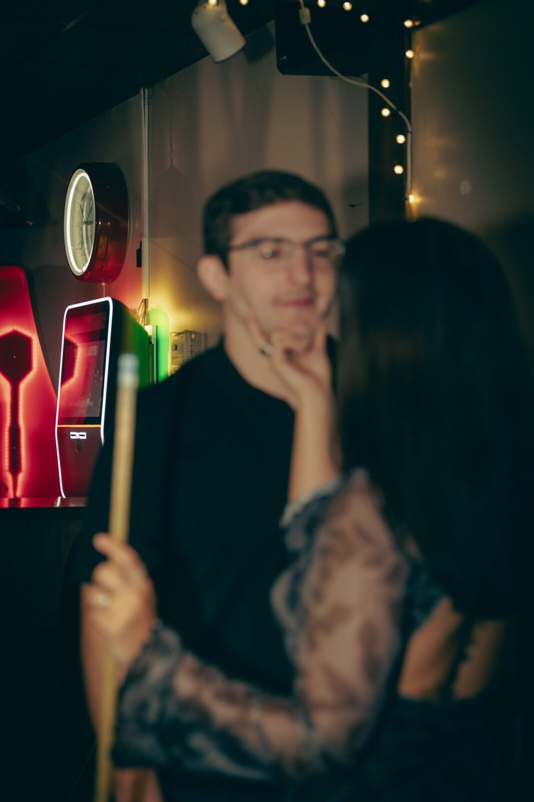 Game night — candid event photography